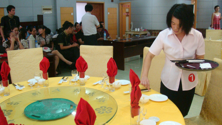 展巾帼风采，铸服务匠心——肥西巾帼餐饮服务技能大赛预赛纪实